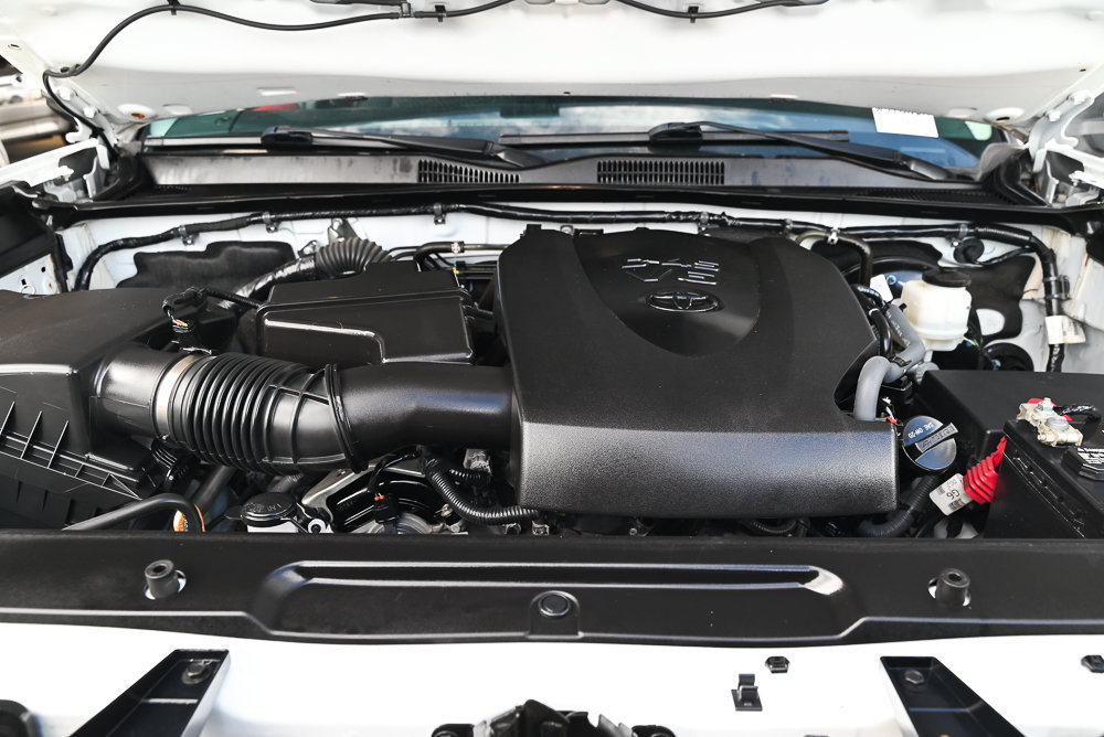 Used 2023 Toyota Tacoma SR5 w/ Technology Package RWD image 9