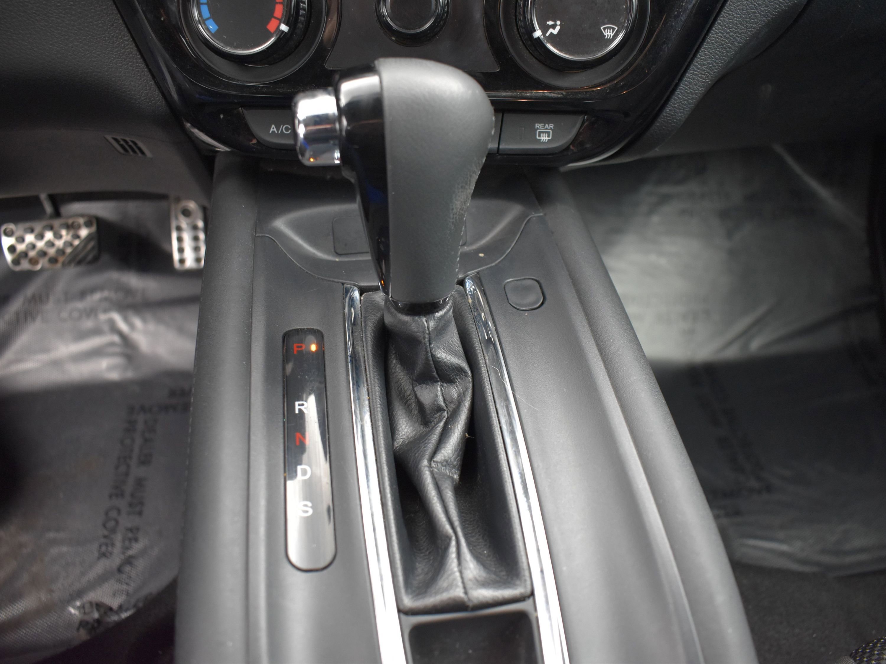 Used 2019 Honda HR-V Sport image 10