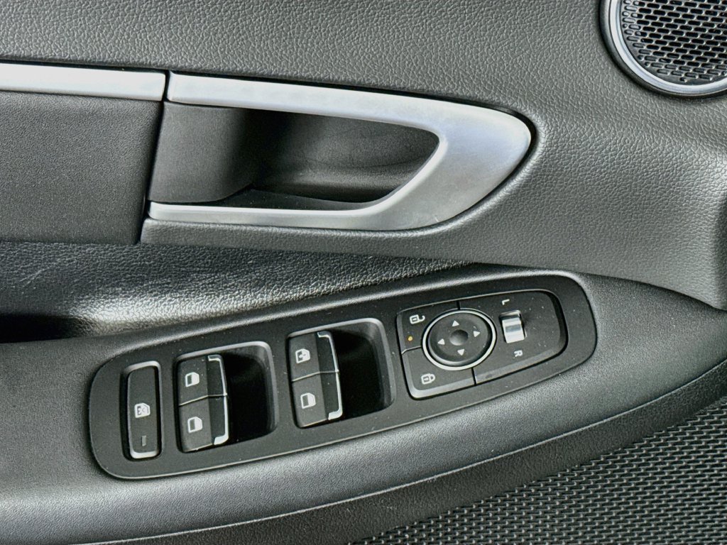 Used 2026 Hyundai Sonata Blue FWD image 20