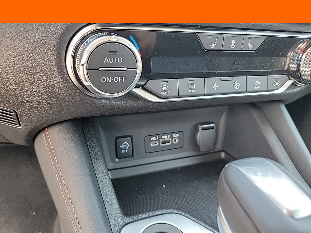 New 2024 Nissan Sentra SR w/ SR Premium Package image 24