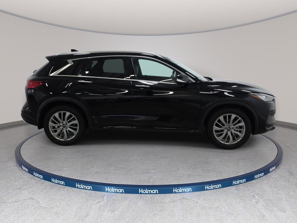 Certified 2023 INFINITI QX50 Luxe AWD/4WD image 4