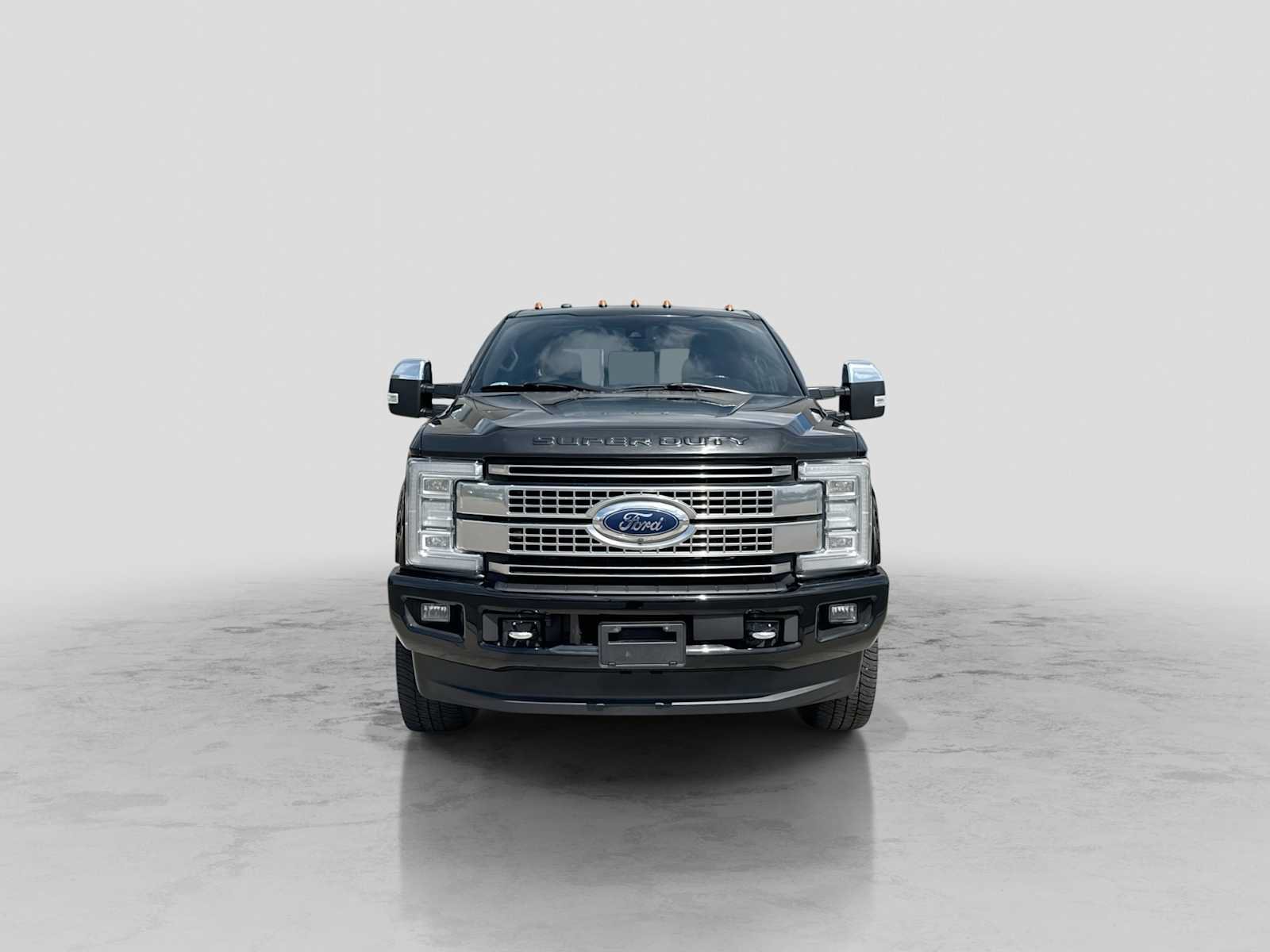 Used 2017 Ford F250 Platinum w/ Platinum Ultimate Package AWD/4WD image 9