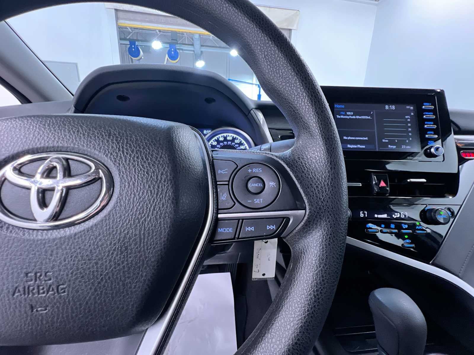Used 2022 Toyota Camry LE w/ Carpet Mat Package (TMS) AWD/4WD image 21