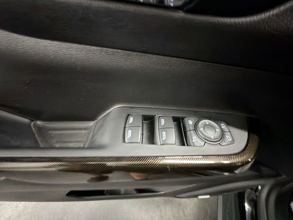 Used 2022 GMC Acadia AT4 w/ Technology Package image 24