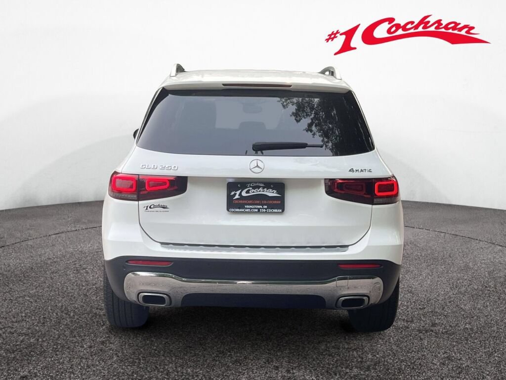 Certified 2023 Mercedes-Benz GLB 250 4MATIC w/ Premium Package image 9
