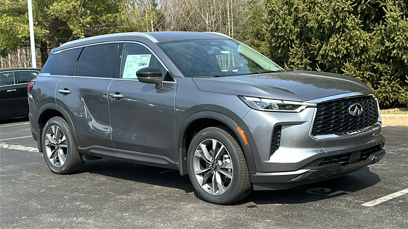 New 2025 INFINITI QX60 Luxe w/ Lighting Package (N94) image 2