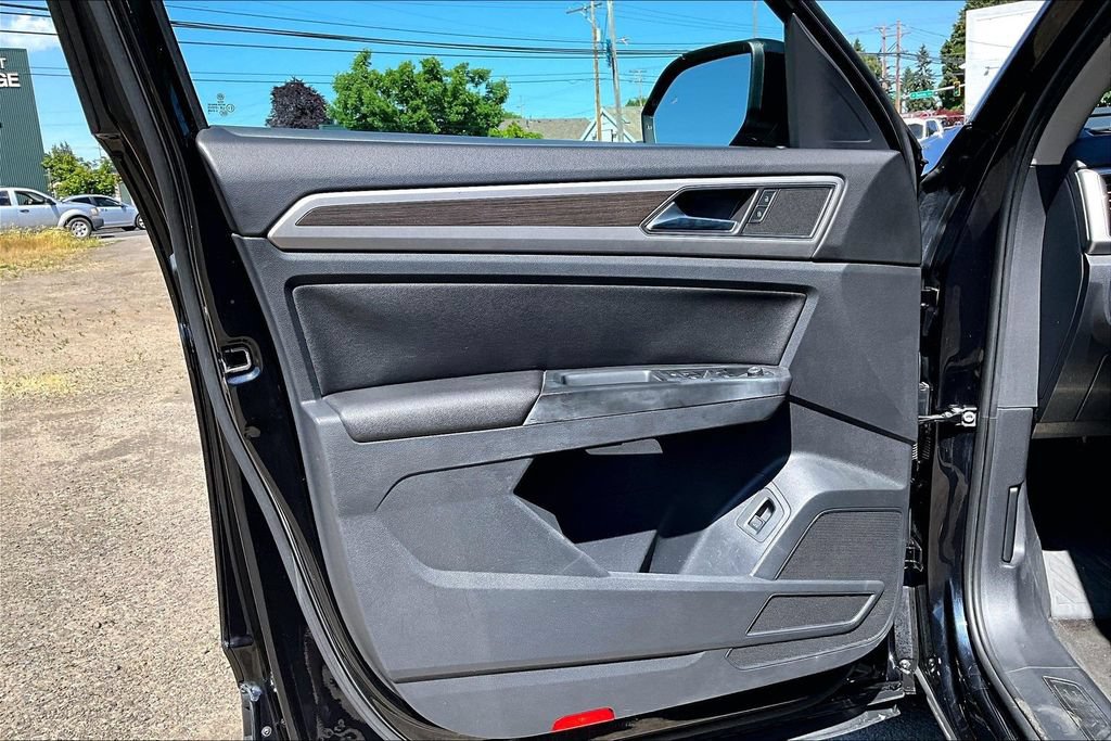 Used 2018 Volkswagen Atlas SEL FWD image 22