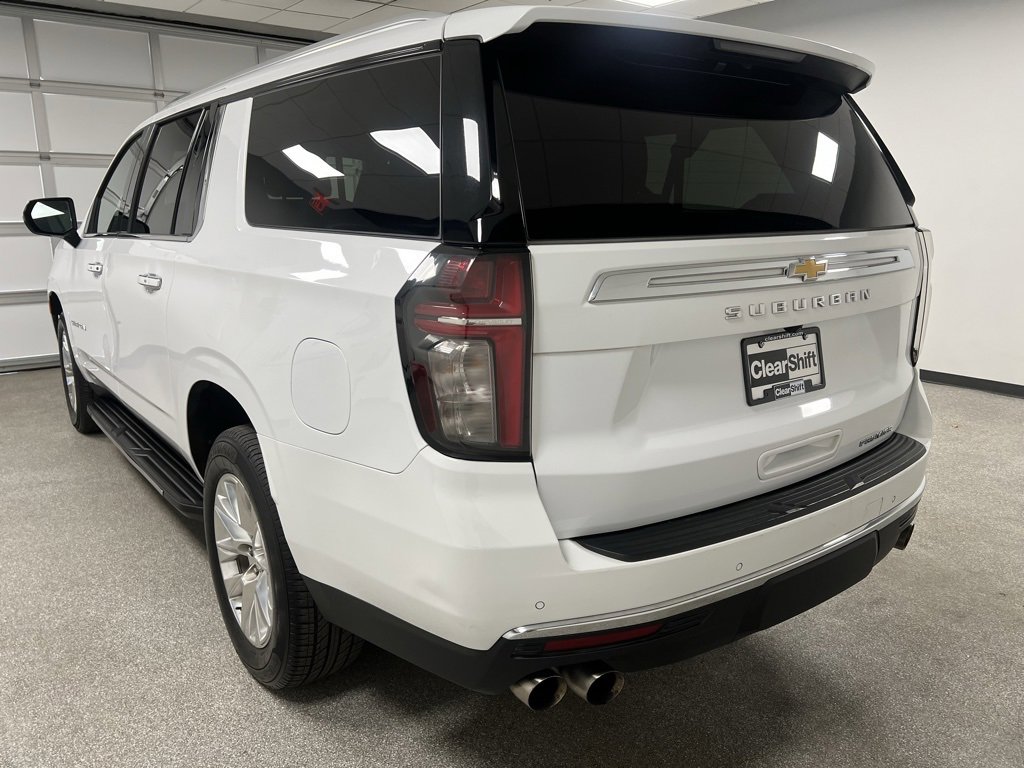 Used 2023 Chevrolet Suburban Premier image 8