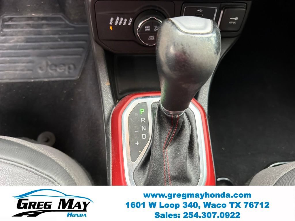 Used 2019 Jeep Renegade Trailhawk AWD/4WD image 22