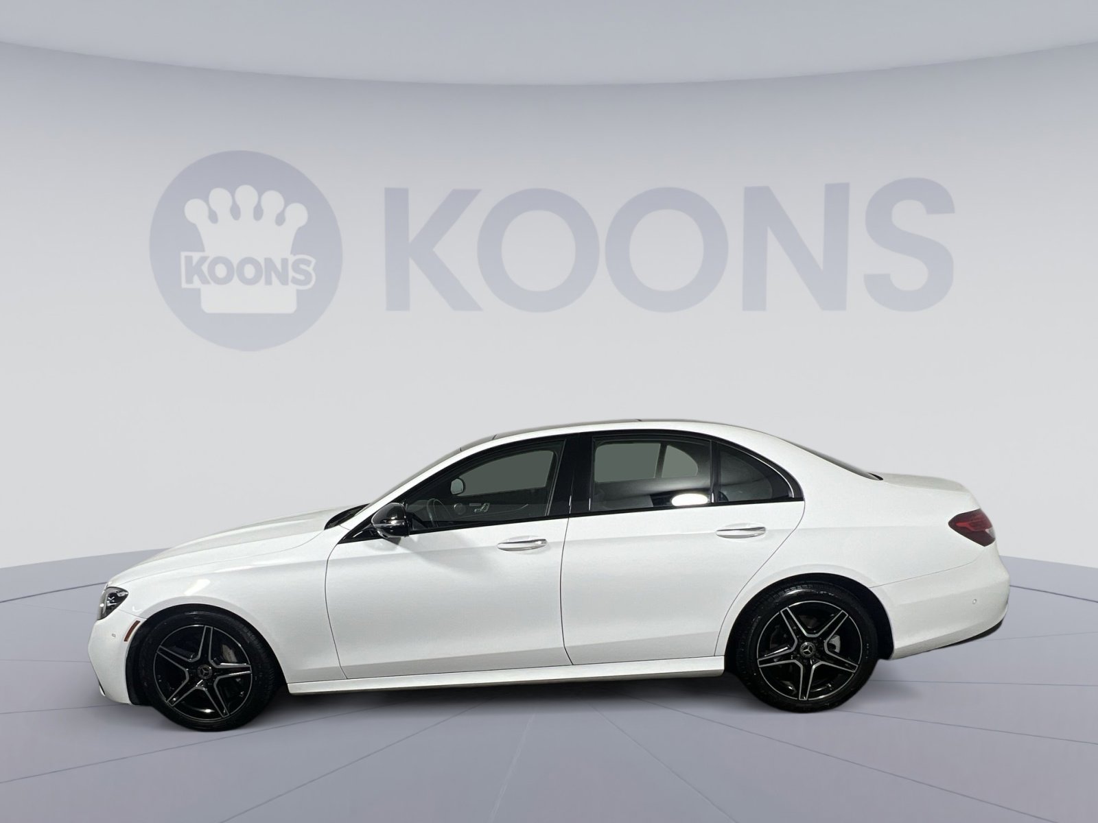 Used 2021 Mercedes-Benz E 350 Sedan image 2