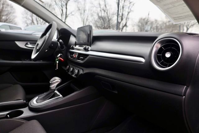 Used 2023 Kia Forte LXS w/ LXS Technology Package image 35