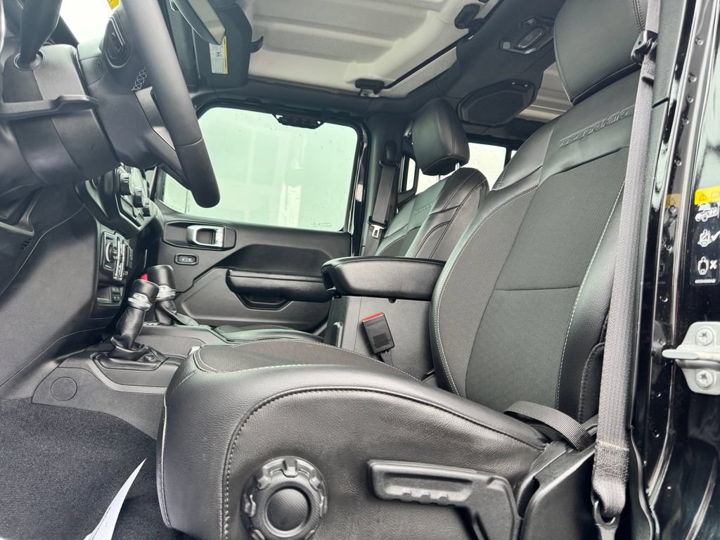 Used 2023 Jeep Wrangler Unlimited Sport AWD/4WD image 17