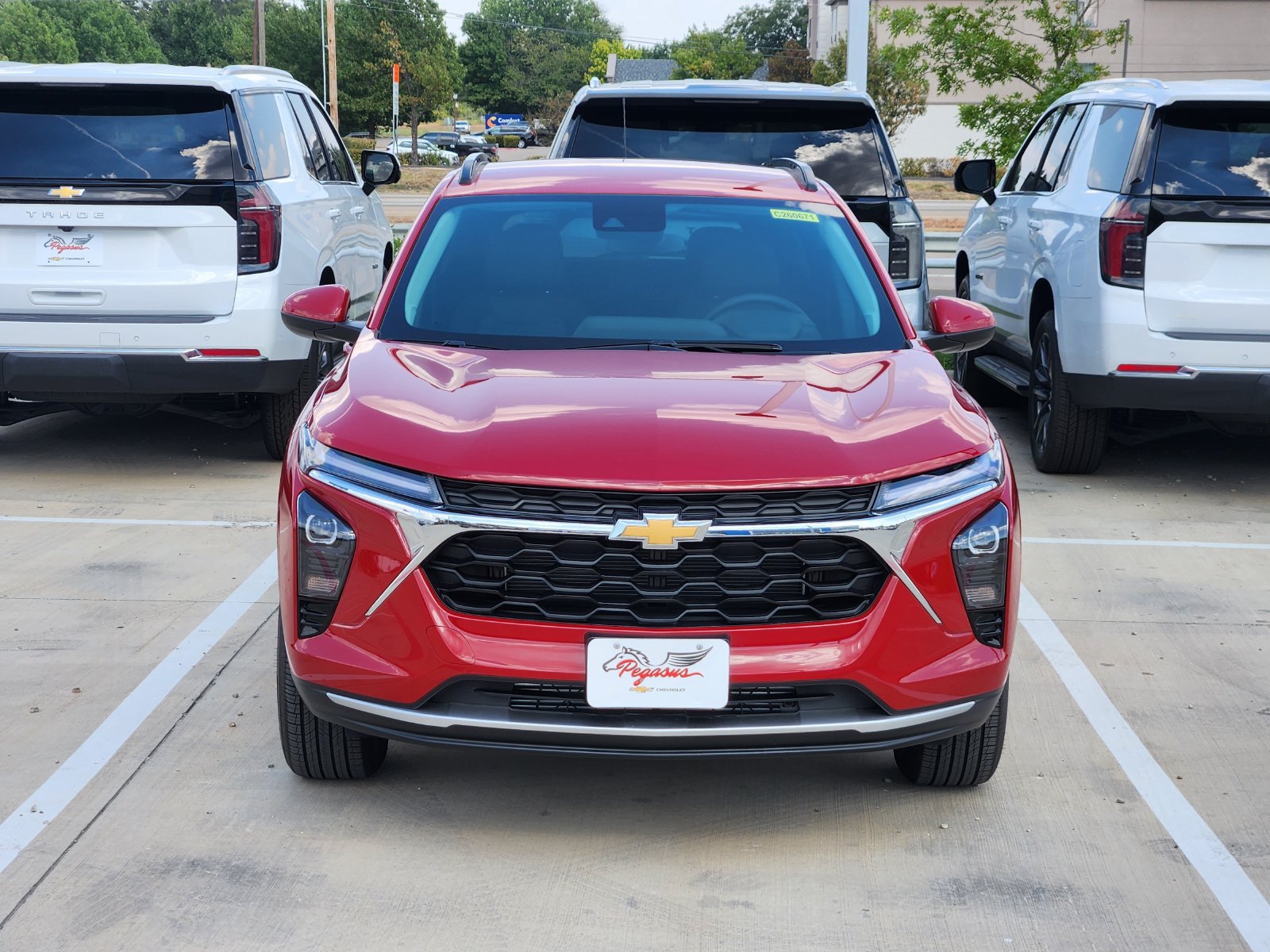 New 2026 Chevrolet Trax LT w/ LT Convenience Package FWD image 6