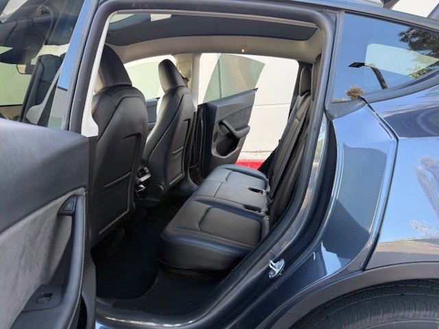 Used 2023 Tesla Model Y Long Range image 15