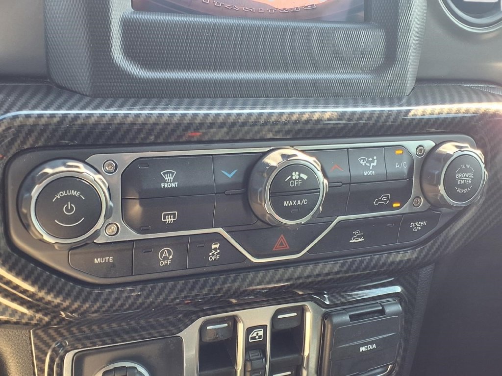 Used 2022 Jeep Wrangler Unlimited Sport AWD/4WD image 12