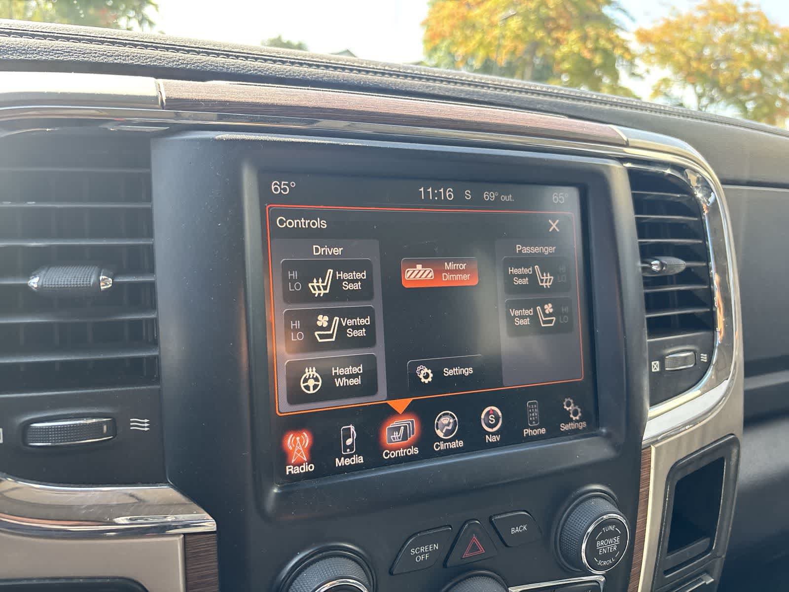 Used 2014 RAM 1500 Laramie w/ Trailer Tow Group AWD/4WD image 14