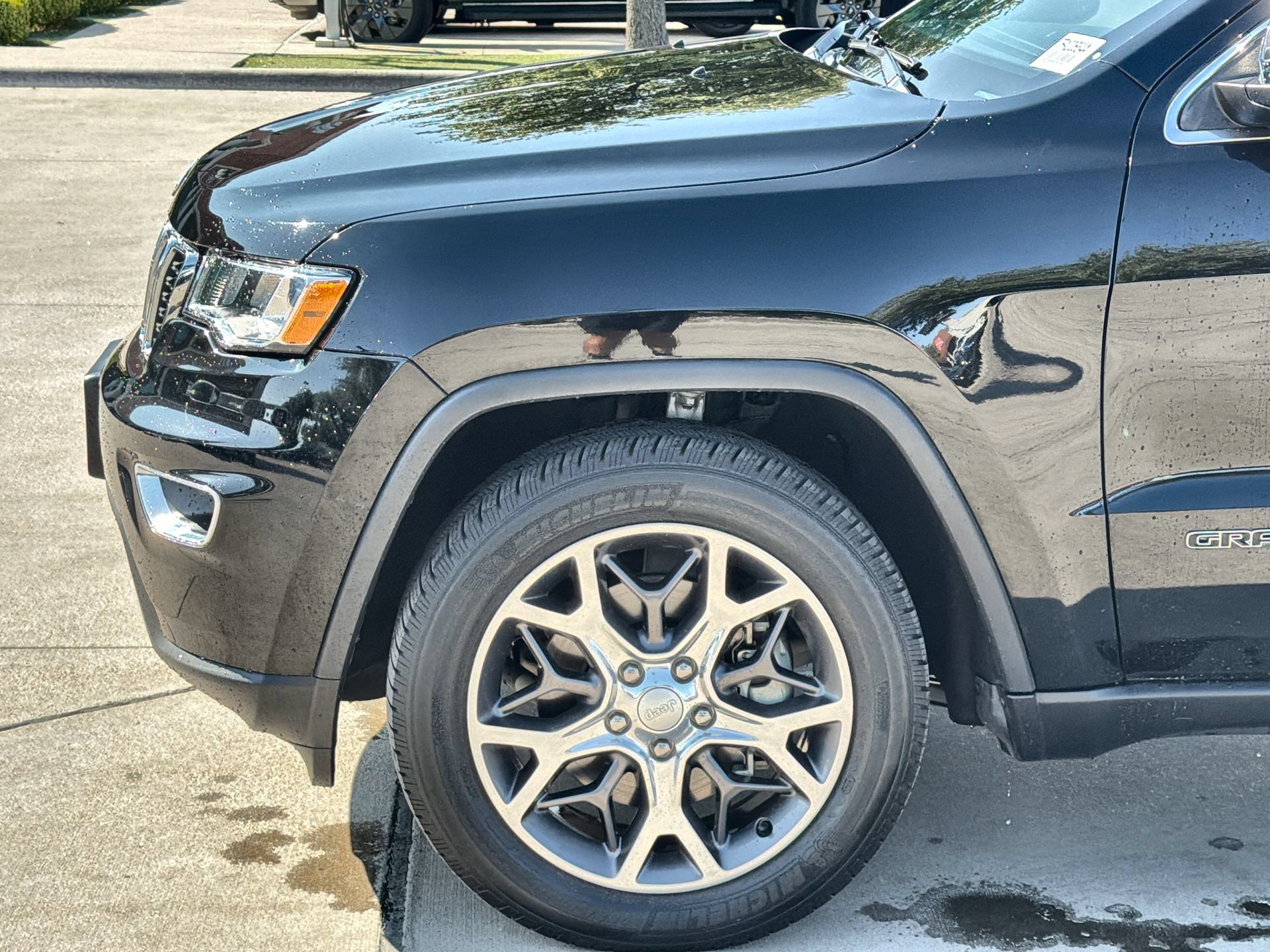 Used 2021 Jeep Grand Cherokee Limited AWD/4WD image 10