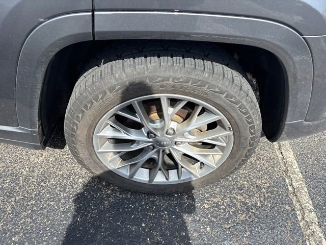 Used 2023 Jeep Grand Cherokee Summit w/ Advanced Protech Group IV AWD/4WD image 12