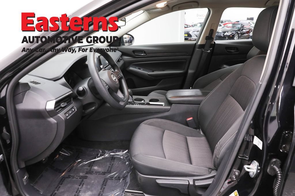 Used 2023 Nissan Altima 2.5 S FWD image 13