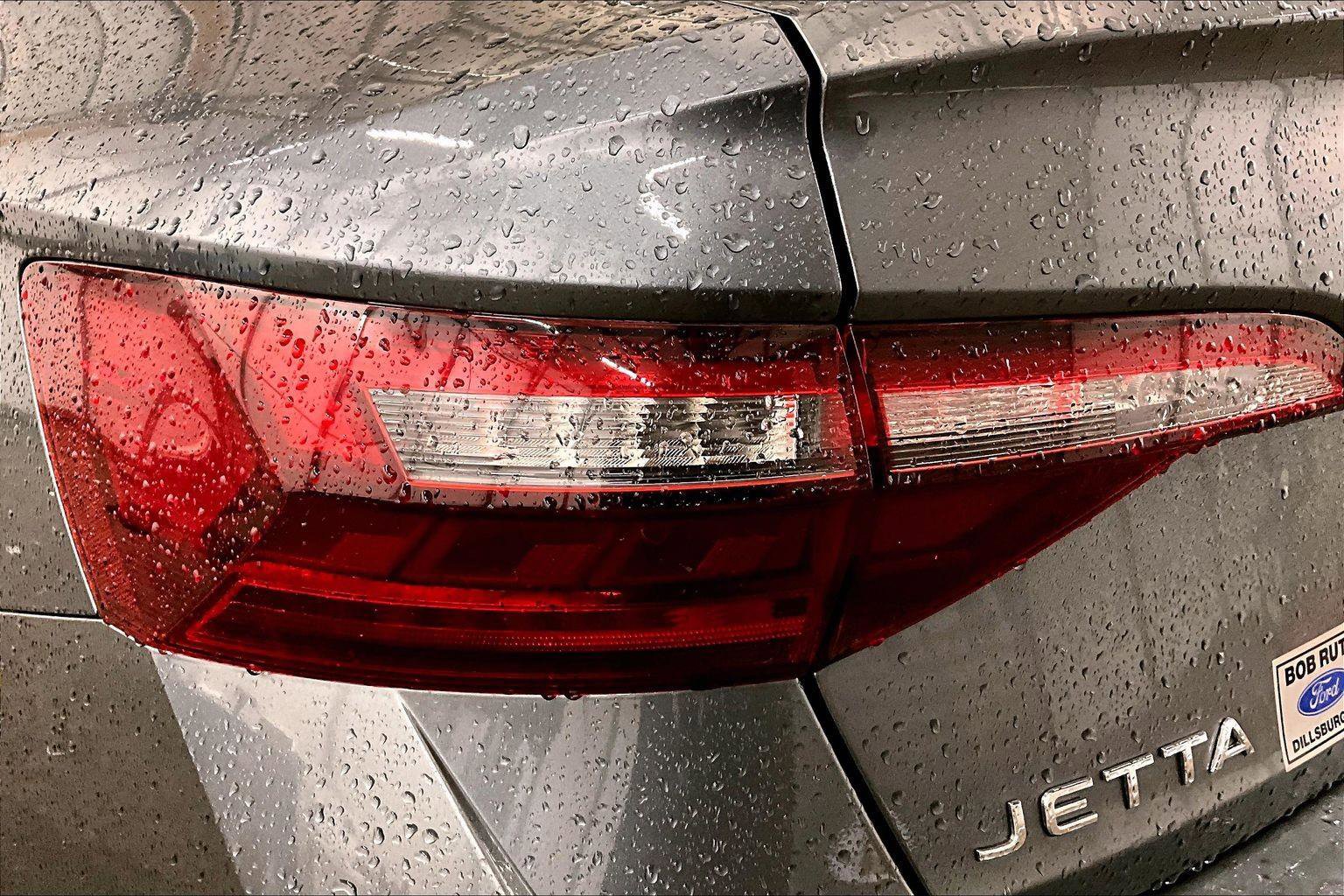 Used 2024 Volkswagen Jetta SE image 28