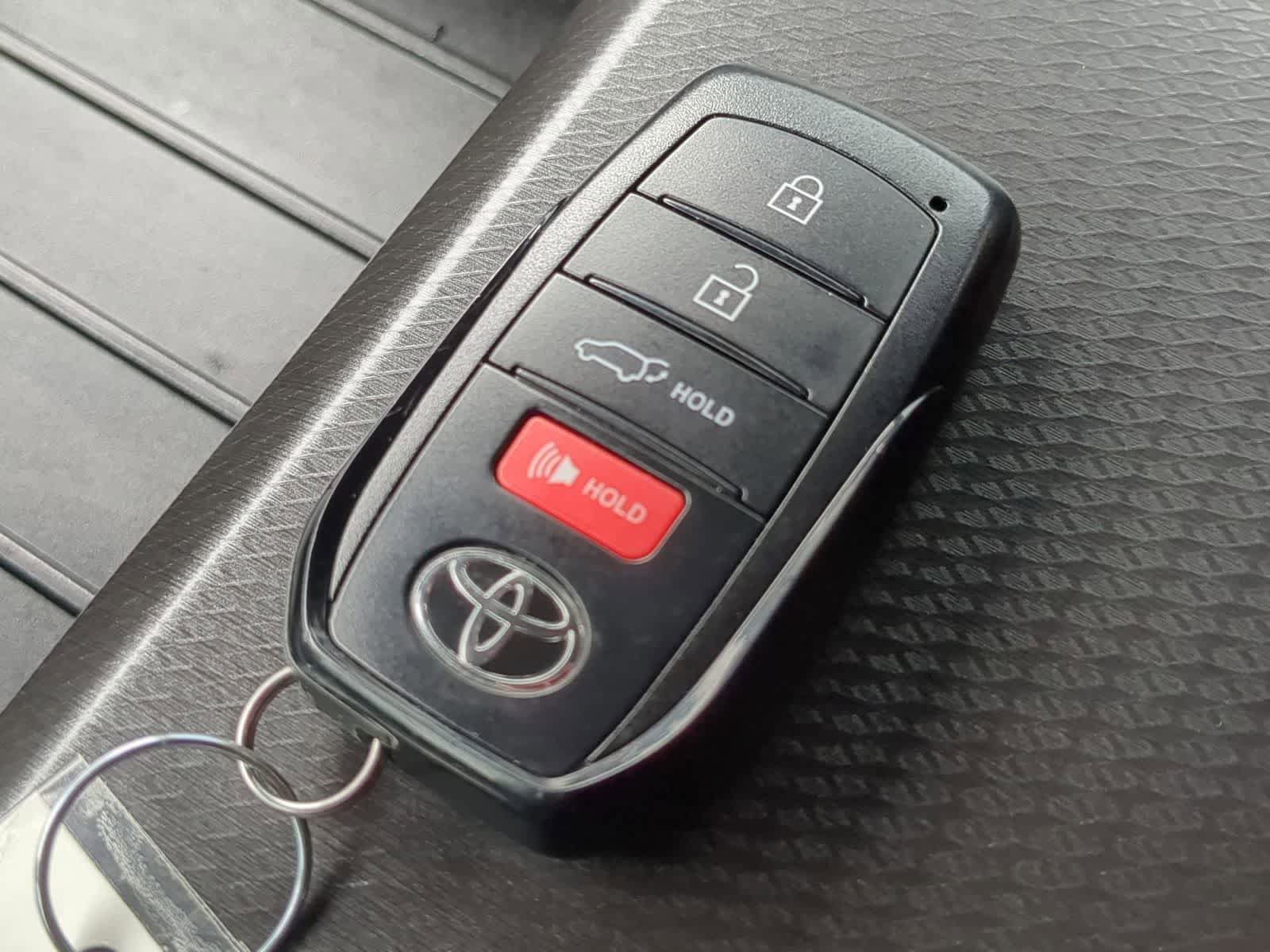 Used 2025 Toyota Sequoia TRD Pro AWD/4WD image 33