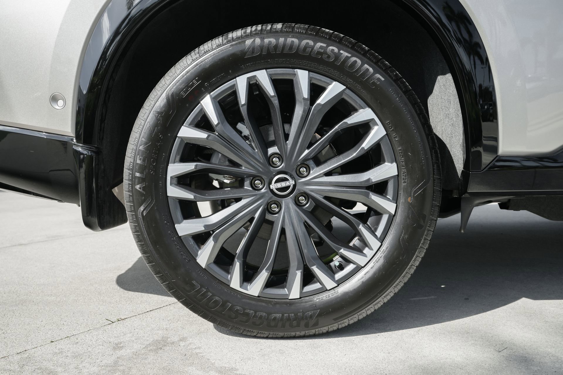 Used 2025 Nissan Rogue Platinum w/ Platinum Premium Package image 31