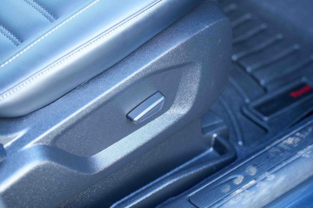 Used 2024 Ford Edge SEL w/ Convenience Package image 22