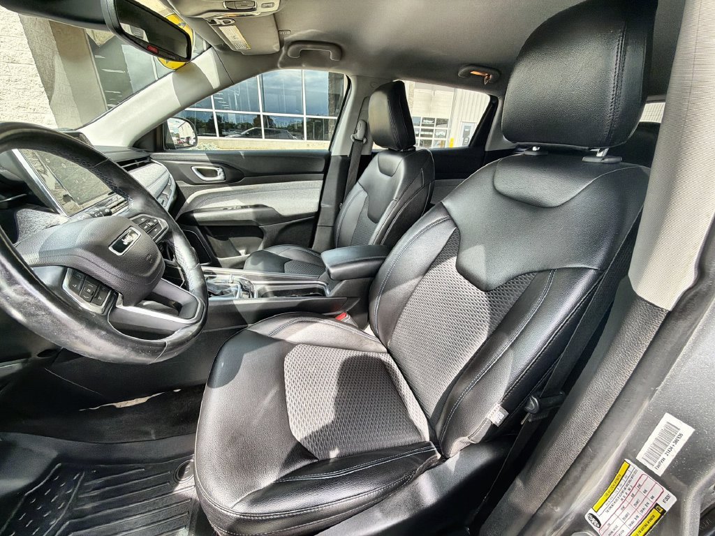 Used 2022 Jeep Compass Latitude w/ Convenience Group AWD/4WD image 13