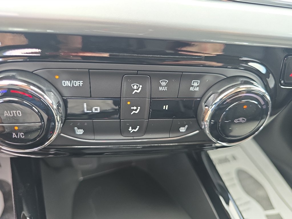 New 2026 Chevrolet Trax LT w/ Driver Confidence Package FWD image 25