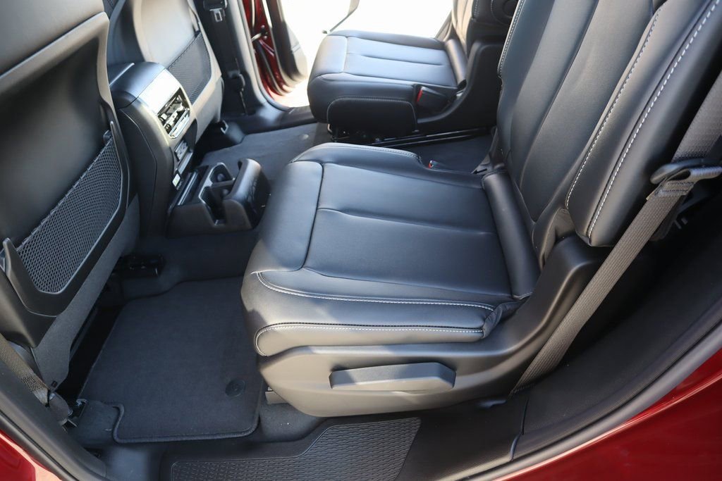 New 2025 Jeep Grand Cherokee L Limited image 12