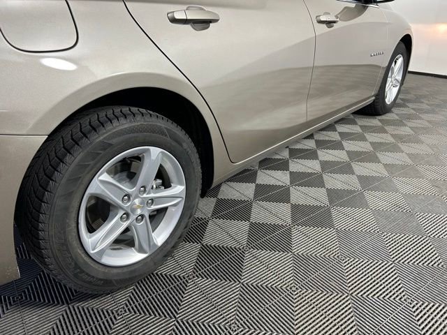 Used 2022 Chevrolet Malibu LS w/ Driver Confidence Package II FWD image 5