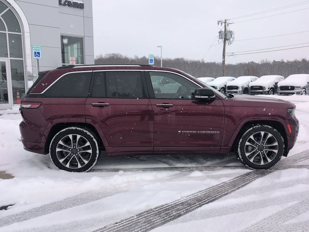 Used 2023 Jeep Grand Cherokee Overland image 8