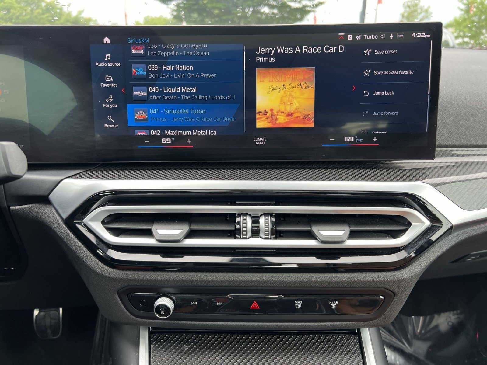 Used 2024 BMW M2 w/ Lighting Package RWD image 18