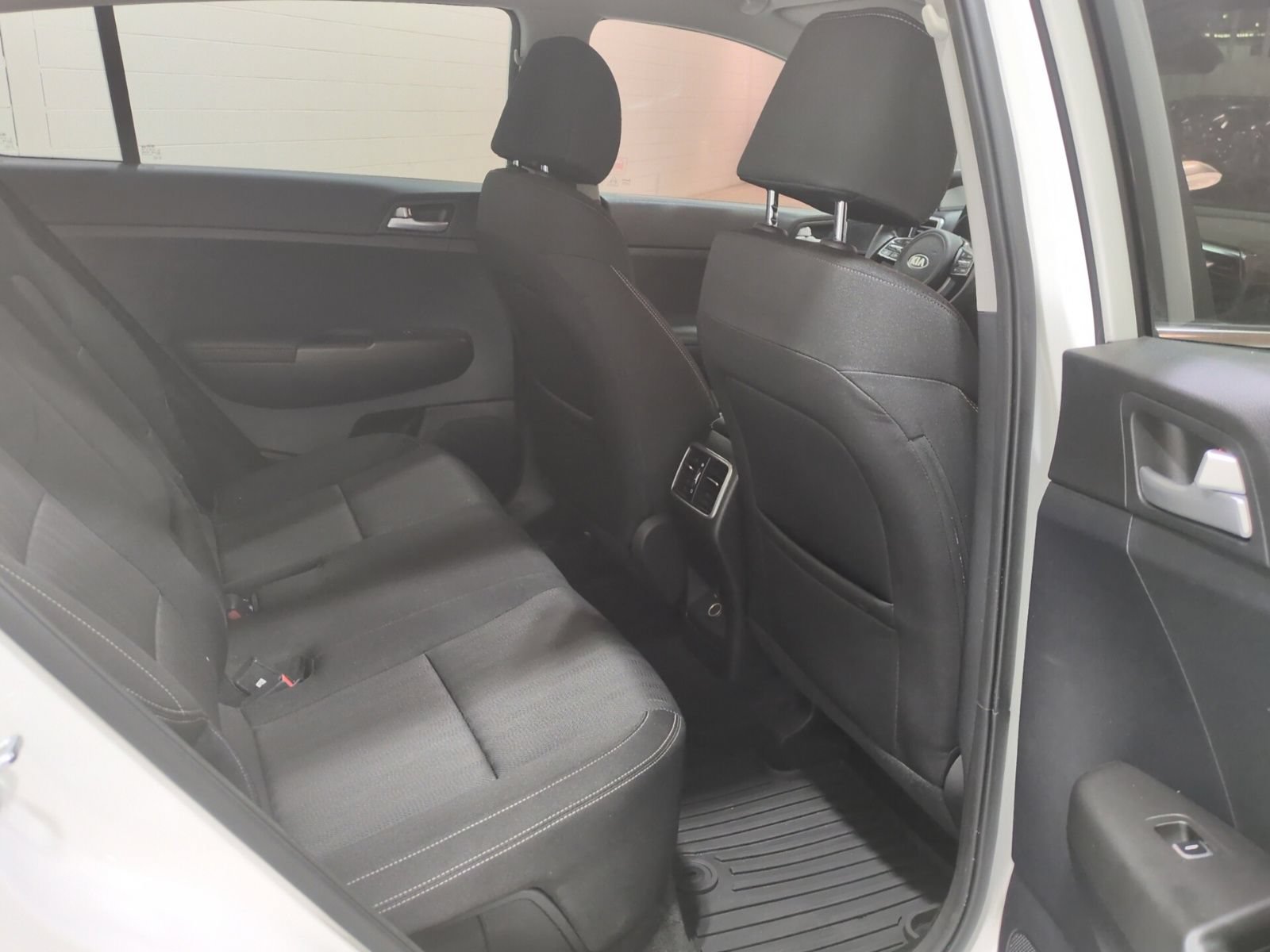 Used 2020 Kia Sportage LX FWD image 11
