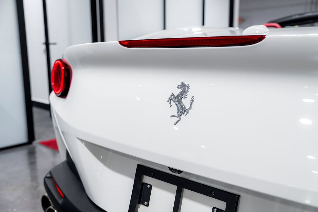 Used 2020 Ferrari Portofino RWD image 25