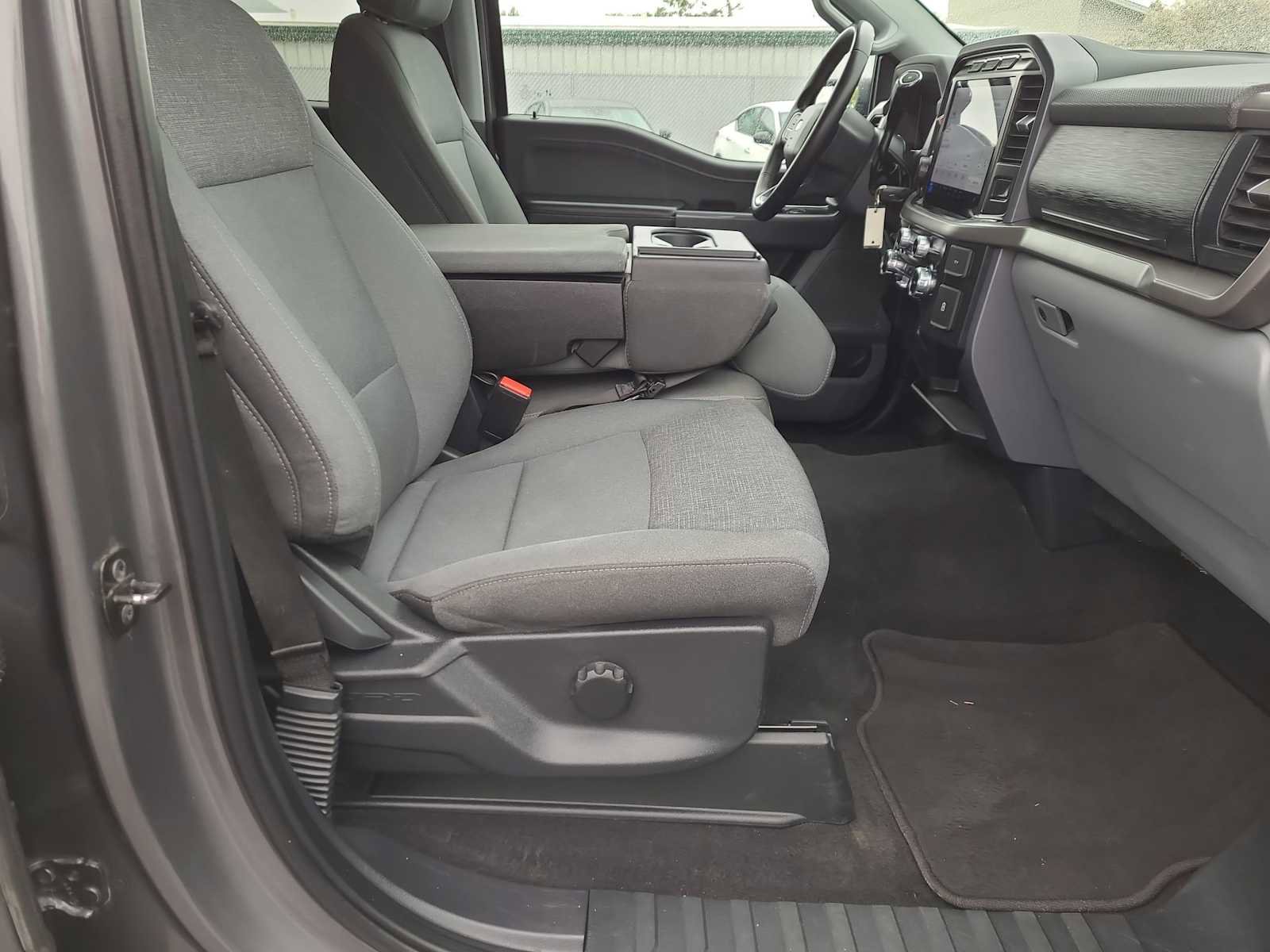 Used 2024 Ford F150 XLT image 22