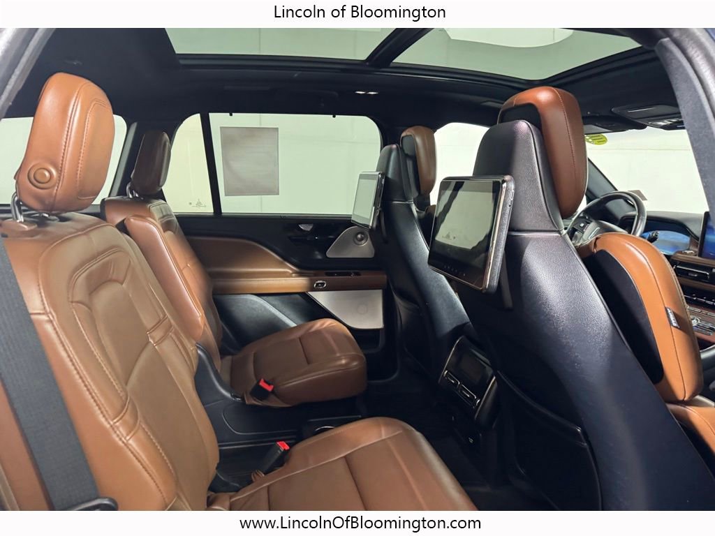 Used 2023 Lincoln Aviator Grand Touring w/ Equipment Group 301A AWD/4WD image 21