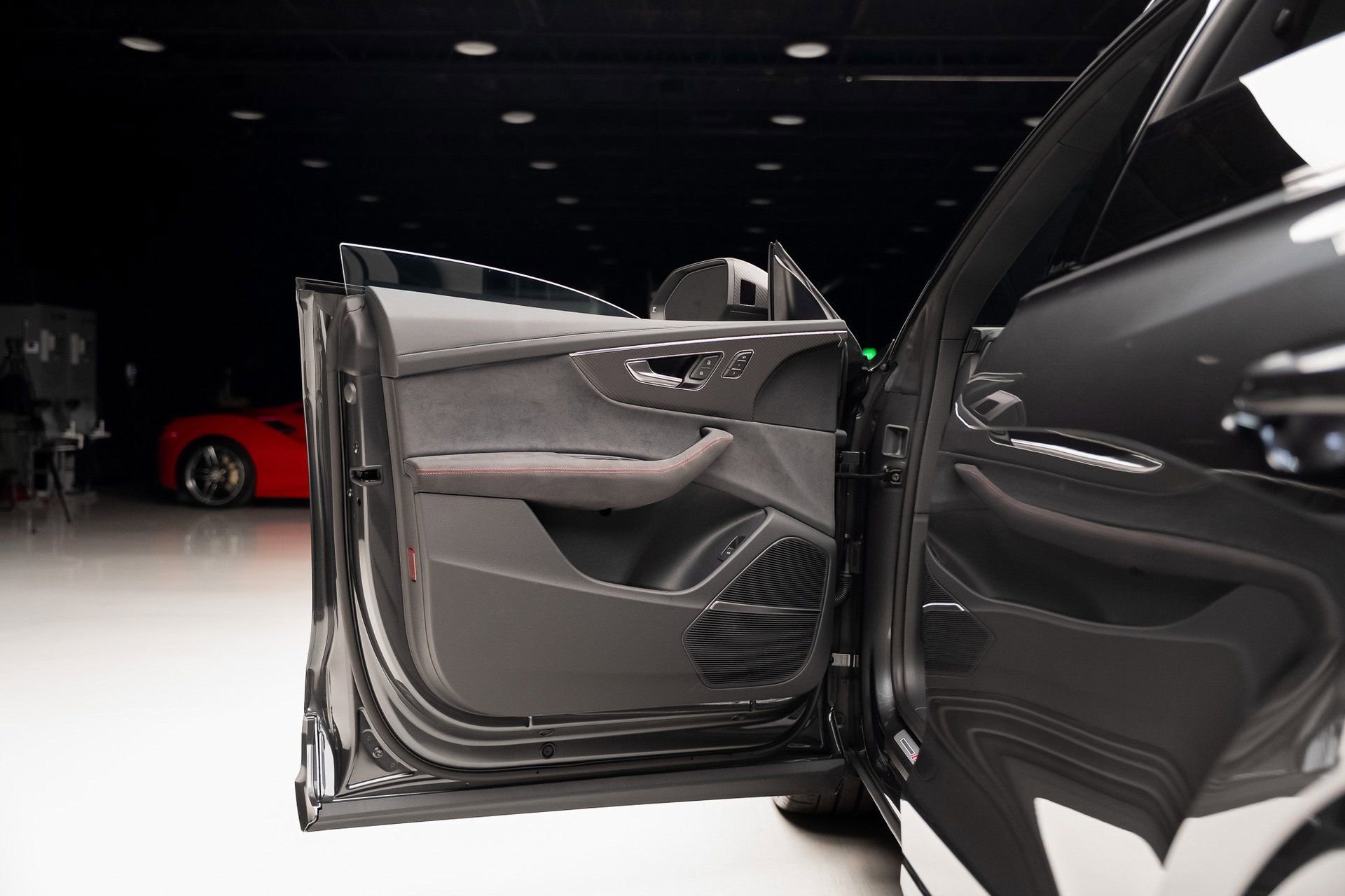 Used 2026 Audi RS Q8 performance image 54