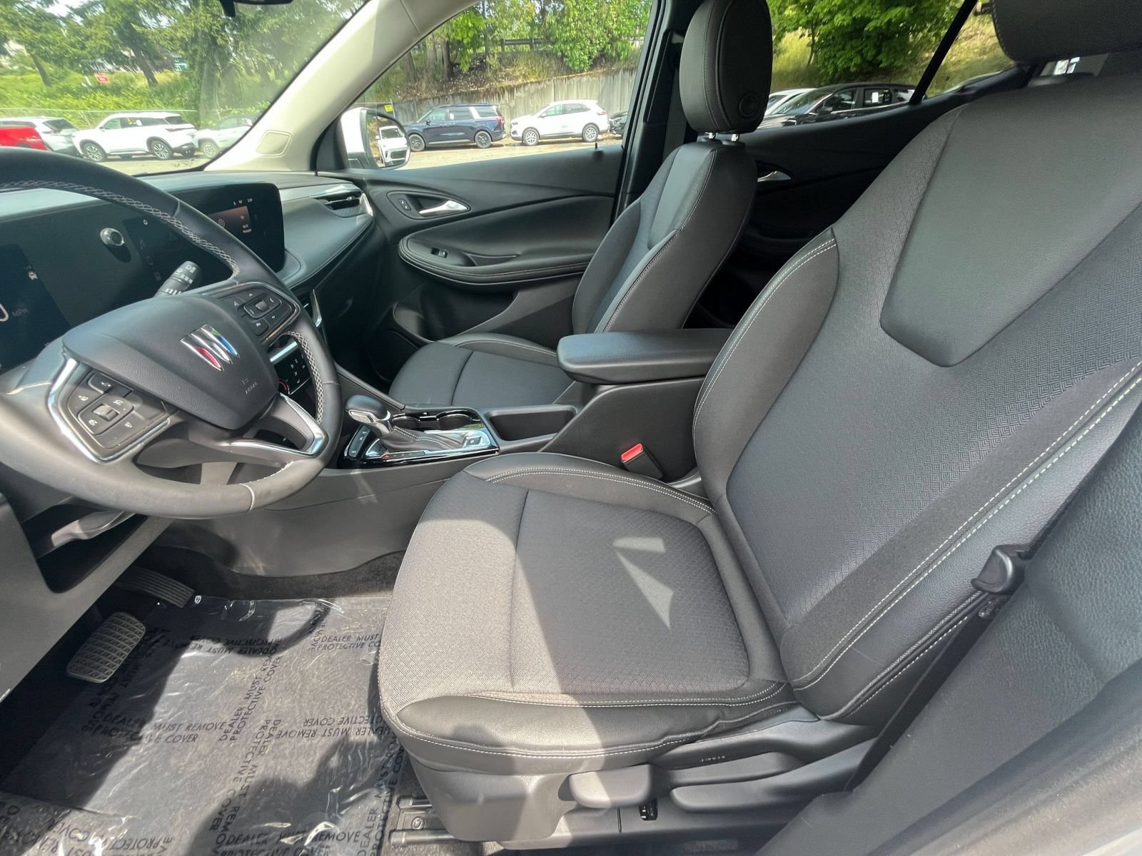 Used 2025 Buick Encore GX Preferred FWD image 28