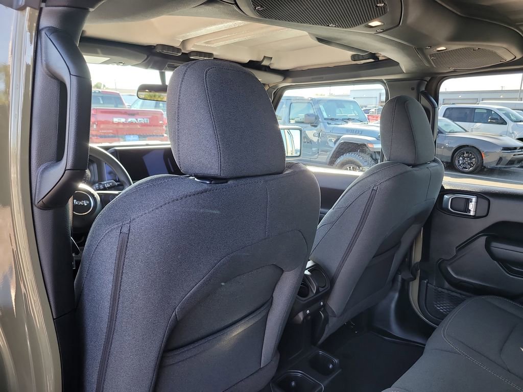 Used 2025 Jeep Wrangler Sport image 10