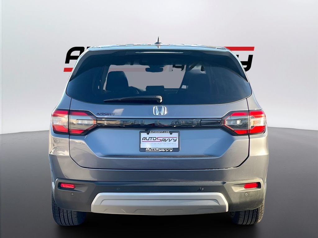 Used 2025 Honda Pilot EX-L image 6