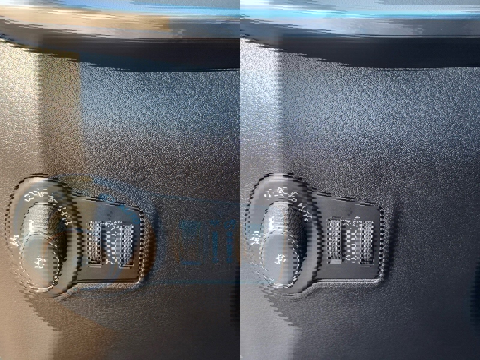 Used 2024 Jeep Compass Limited image 28