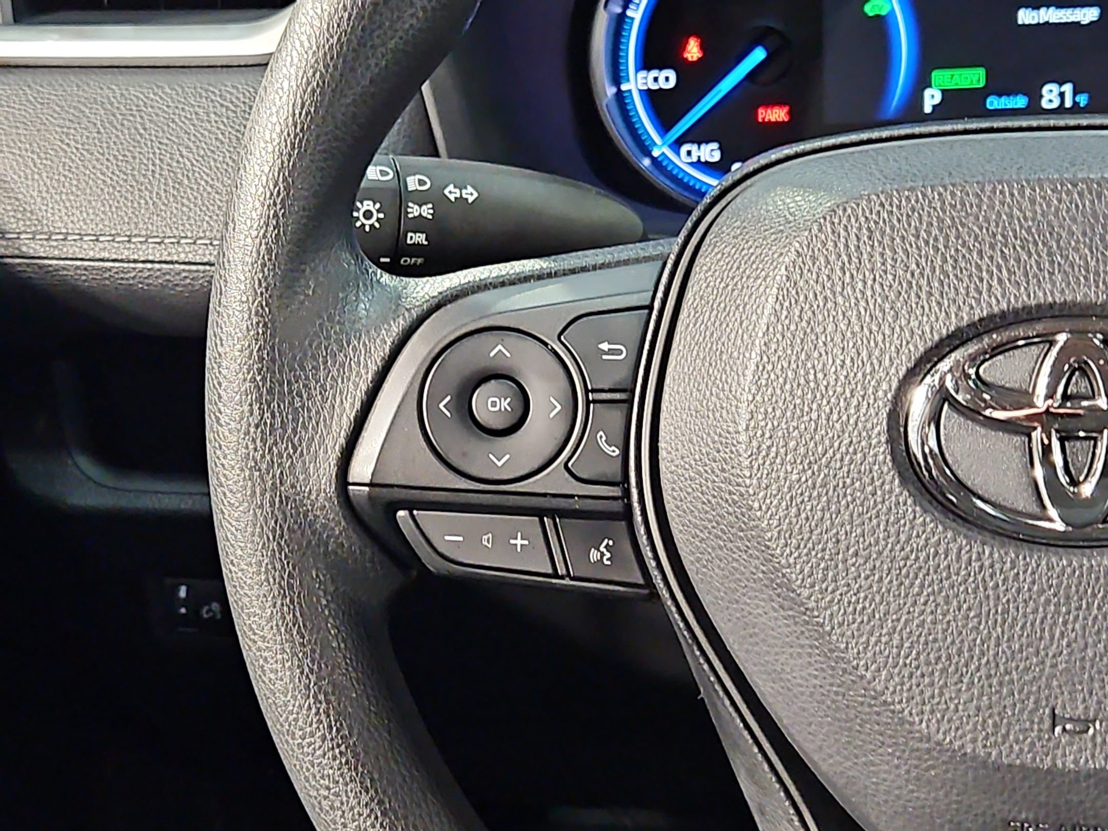 Certified 2025 Toyota RAV4 LE AWD/4WD image 26