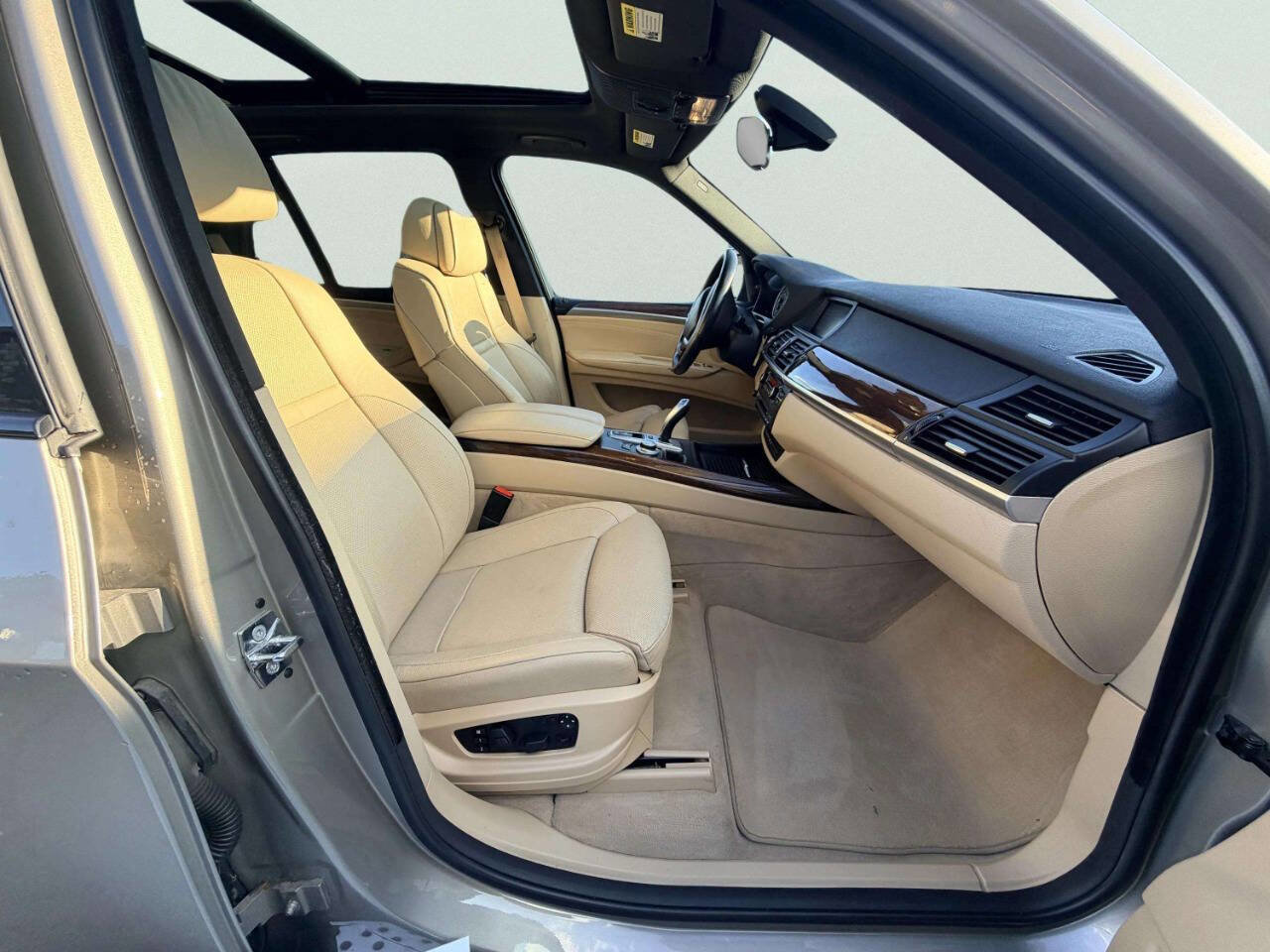 Used 2008 BMW X5 4.8i image 26