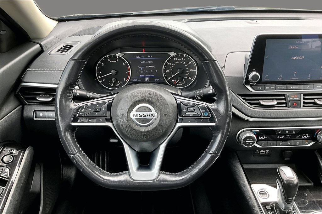 Used 2020 Nissan Altima 2.5 SV FWD image 2