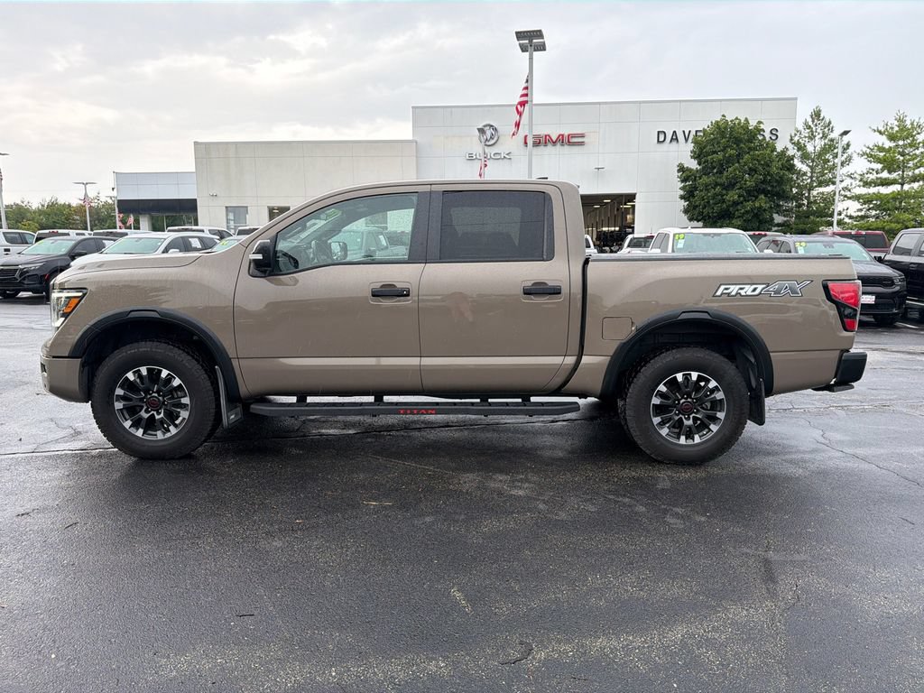 Used 2023 Nissan Titan PRO-4X w/ Pro-4x Convenience Package AWD/4WD image 9