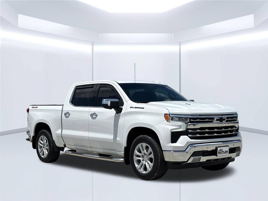 Used 2022 Chevrolet Silverado 1500 LTZ w/ Technology Package AWD/4WD image 11
