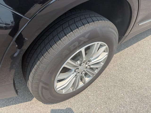 Used 2019 Cadillac XT5 Luxury AWD/4WD image 4