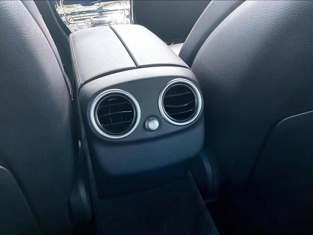 Used 2018 Mercedes-Benz C 300 Sedan image 25