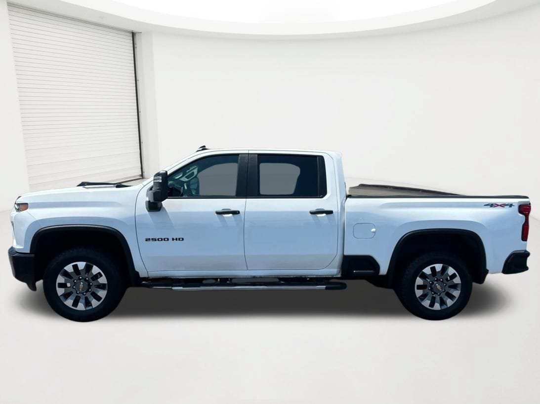 Used 2023 Chevrolet Silverado 2500 Custom w/ Custom Value Package AWD/4WD image 8